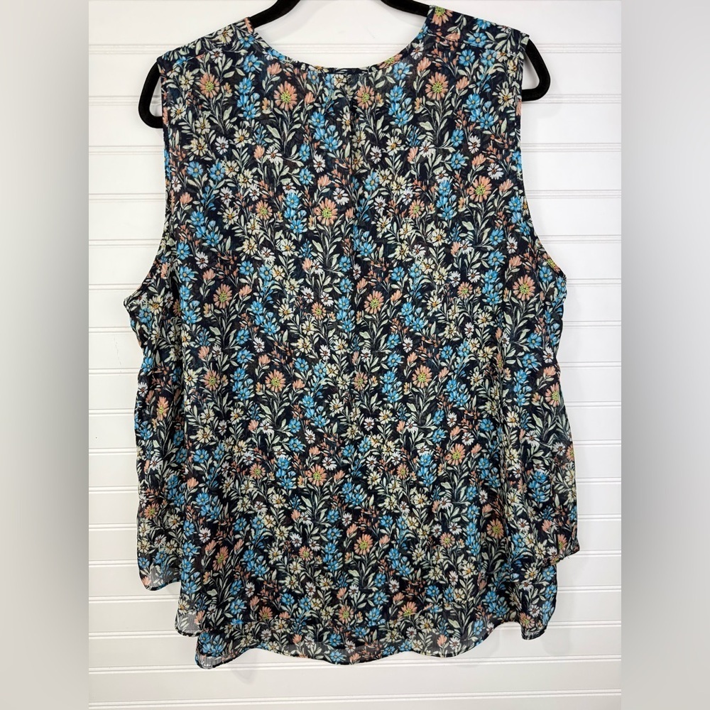 Cristina B women’s layered blue floral sleeveless dressy v neck tank. Size XL. - Picture 2 of 7